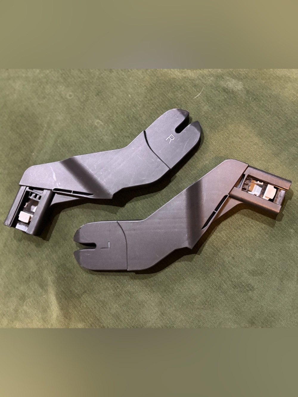 Baby Jogger City Mini GT2 Double Car Seat Adapter Set L/R Replacement Parts